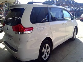 2014 TOYOTA SIENNA, WHITE, LE MODEL, 3.5L, AT, FWD,  Z26287